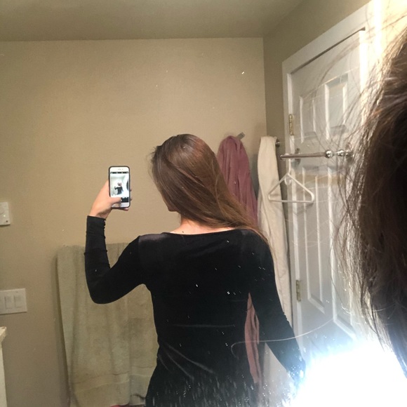 Black velvet dress - Picture 2 of 2